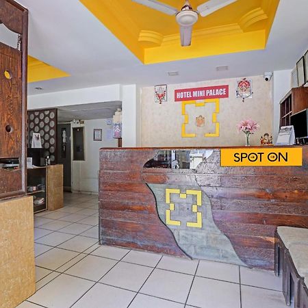 Oyo Flagship 80463 Hotel Mini Palace Вадодара Экстерьер фото