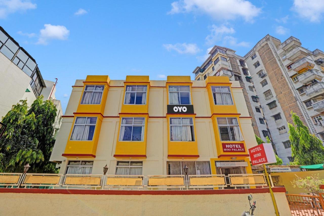 Oyo Flagship 80463 Hotel Mini Palace Вадодара Экстерьер фото
